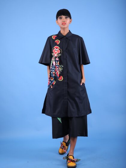 Dark Blossom - Papillon Top