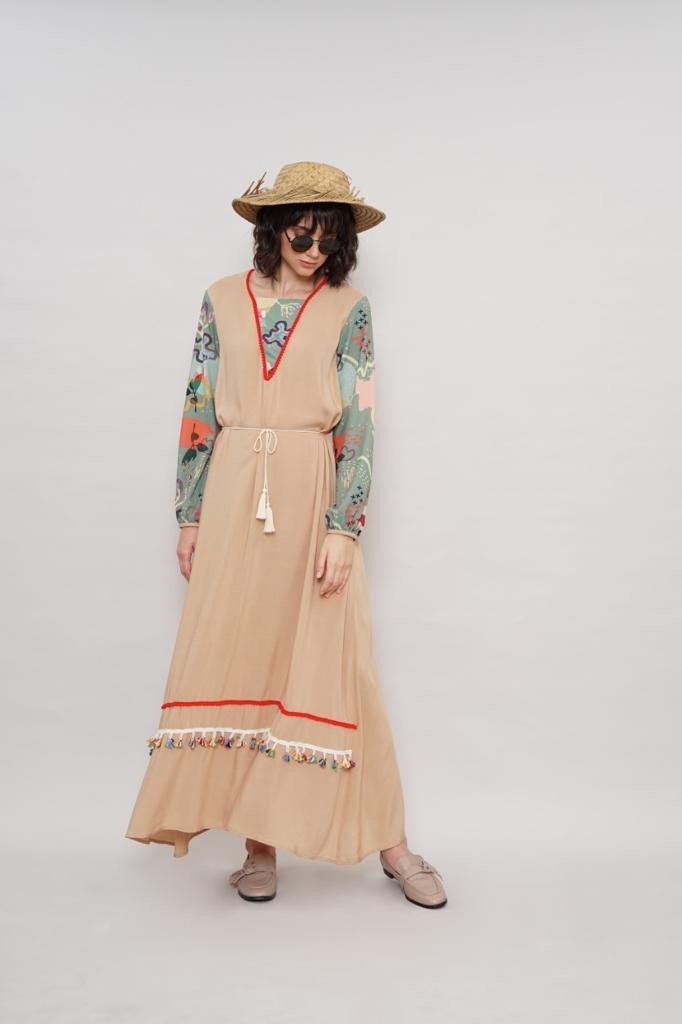 Akara Long Dress Beige