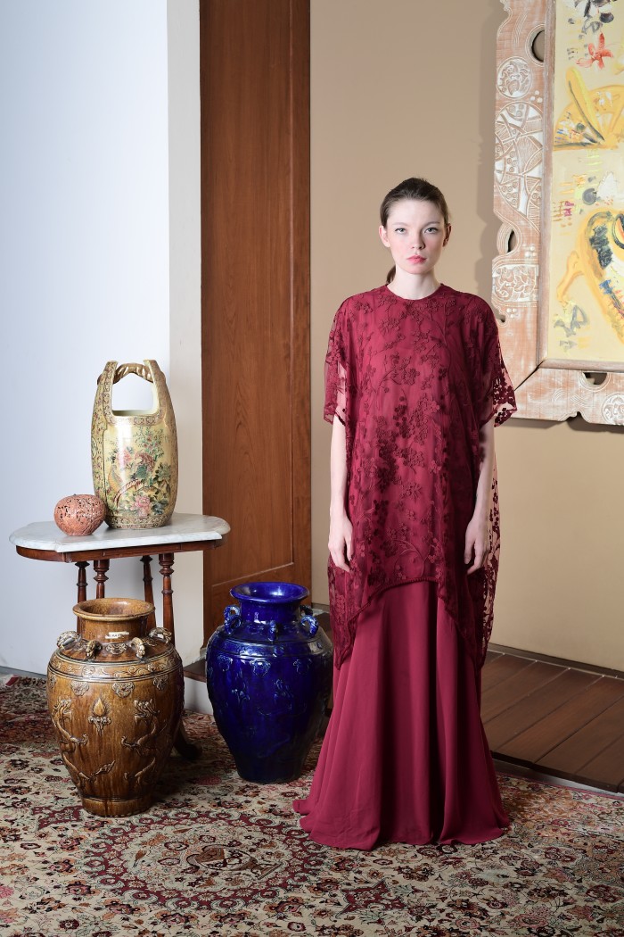 Happa x Olu - Long Dress Butterfly Lace Red
