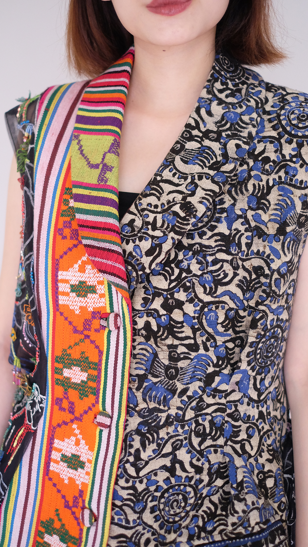 Mel Ahyar Archipelago - Rana Vest - Image 3