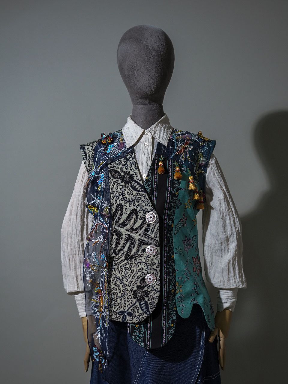 Mel Ahyar Archipelago Nini Vest